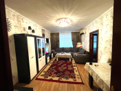 Satılır 4 otaqlı 85 m2 köhnə tikili Xalqlar Dostluğu m.