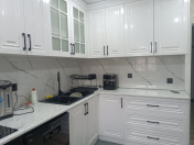 Satılır 3 otaqlı 92 m2 köhnə tikili Gənclik m.