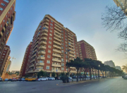 İcarəyə verilir 3 otaqlı 110 m2 yeni tikili 28 May m.