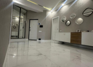 Satılır 3 otaqlı 130 m2 yeni tikili Gənclik m.