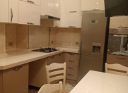 İcarəyə verilir 3 otaqlı 140 m2 yeni tikili Nəsimi r.