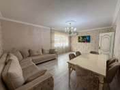 Satılır 3 otaqlı 85 m2 köhnə tikili Binəqədi r.