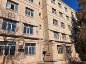 Satılır 3 otaqlı 65 m2 köhnə tikili Xalqlar Dostluğu m.