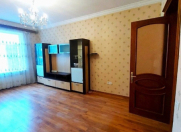 Satılır 2 otaqlı 67 m2 köhnə tikili Nəriman Nərimanov m.