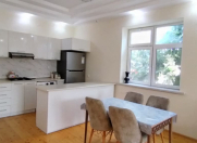 Satılır 3 otaqlı 110 m2 həyət evi Buzovna