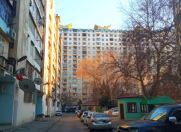 Satılır 3 otaqlı 80 m2 köhnə tikili Azadlıq prospekti m.