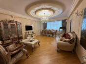 Satılır 3 otaqlı 180 m2 yeni tikili Azadlıq prospekti m.