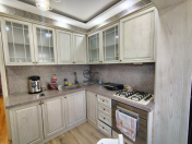 Satılır 3 otaqlı 70 m2 köhnə tikili Gənclik m.