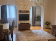 Satılır 4 otaqlı 100 m2 köhnə tikili Gənclik m.