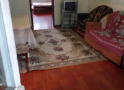 İcarəyə verilir 2 otaqlı 57 m2 köhnə tikili Memar Əcəmi m.