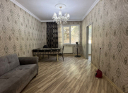 Satılır 2 otaqlı 60 m2 köhnə tikili Memar Əcəmi m.