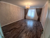 Satılır 3 otaqlı 132 m2 yeni tikili Yasamal r.