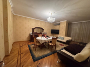 Satılır 3 otaqlı 120 m2 yeni tikili Elmlər Akademiyası m.