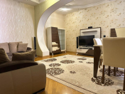 Satılır 3 otaqlı 120 m2 yeni tikili Yasamal r.