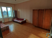 İcarəyə verilir 3 otaqlı 85 m2 köhnə tikili Əhmədli