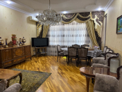 Satılır 3 otaqlı 125 m2 yeni tikili 8 mkr