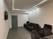 İcarəyə verilir 2 otaqlı 105 m2 yeni tikili Xətai r.