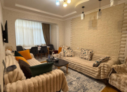 Satılır 2 otaqlı 45 m2 köhnə tikili Gənclik m.