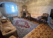 Satılır 3 otaqlı 100 m2 köhnə tikili Elmlər Akademiyası m.