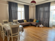 Satılır 4 otaqlı 147 m2 yeni tikili Heydər Əliyev Mərkəzi