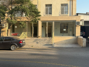 Satılır 5 otaqlı 145 m2 obyekt Elmlər Akademiyası m.