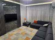 Satılır 3 otaqlı 90 m2 köhnə tikili Həzi Aslanov m.