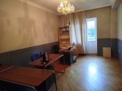 İcarəyə verilir 1 otaqlı 25 m2 ofis Bakı Dövlət Universiteti