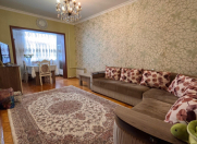 Satılır 3 otaqlı 90 m2 köhnə tikili Həzi Aslanov m.