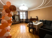 Satılır 3 otaqlı 130 m2 yeni tikili 8 Noyabr m.