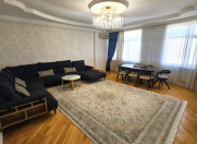 Satılır 3 otaqlı 130 m2 yeni tikili Gənclik m.