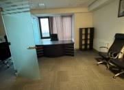 İcarəyə verilir 2 otaqlı 82 m2 ofis Xətai r.
