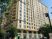 Satılır 3 otaqlı 123 m2 yeni tikili 28 May m.