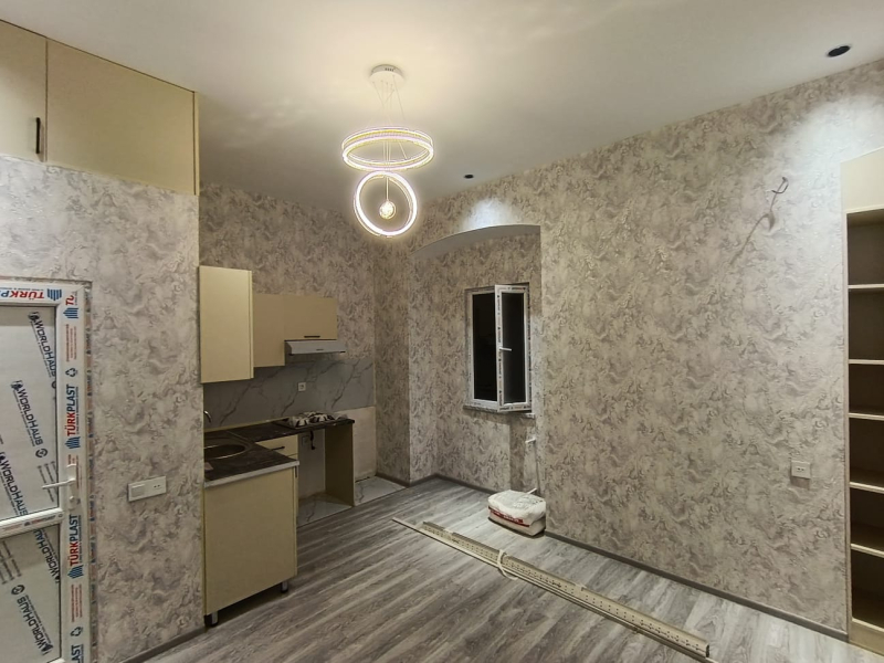 Satılır 2 otaqlı 30 m2 köhnə tikili Sahil m.