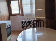 Satılır 3 otaqlı 90 m2 köhnə tikili Elmlər Akademiyası m.