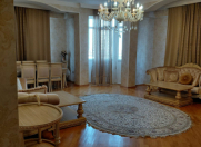 Satılır 3 otaqlı 178 m2 yeni tikili Nizami m.