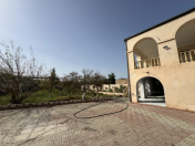 Satılır 5 otaqlı 260 m2 bağ evi Novxanı