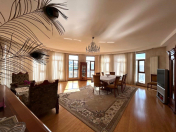 Satılır 4 otaqlı 195 m2 yeni tikili Şah İsmayıl Xətai m.