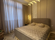 Satılır 3 otaqlı 80 m2 yeni tikili 28 May m.