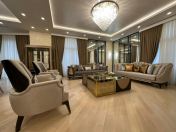 Satılır 3 otaqlı 170 m2 yeni tikili Nizami m.