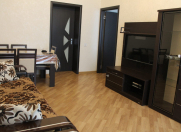 İcarəyə verilir 2 otaqlı 60 m2 köhnə tikili Sahil m.