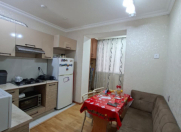 Satılır 3 otaqlı 80 m2 köhnə tikili Əhmədli m.