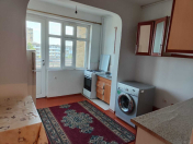 İcarəyə verilir 3 otaqlı 70 m2 köhnə tikili Memar Əcəmi m.