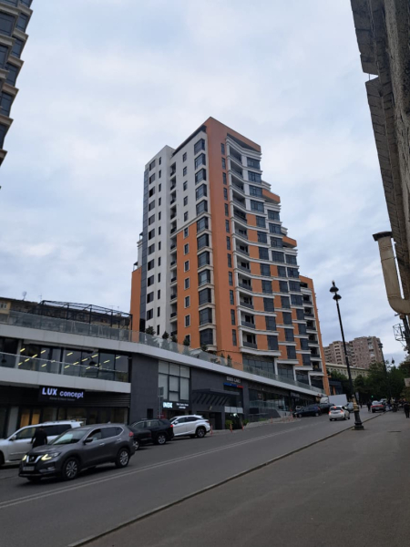 Satılır 3 otaqlı 122 m2 yeni tikili Nərimanov r.