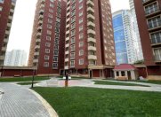 Satılır 4 otaqlı 180 m2 yeni tikili 28 May m.