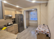 Satılır 3 otaqlı 80 m2 köhnə tikili Həzi Aslanov