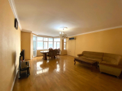 Satılır 3 otaqlı 145 m2 yeni tikili 8 Noyabr m.