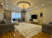 Satılır 4 otaqlı 220 m2 yeni tikili 28 May m.