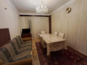 Satılır 2 otaqlı 65 m2 köhnə tikili Binəqədi r.