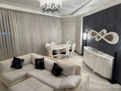 Satılır 3 otaqlı 130 m2 yeni tikili Yasamal r.