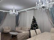 Satılır 3 otaqlı 148 m2 yeni tikili 8 Noyabr m.